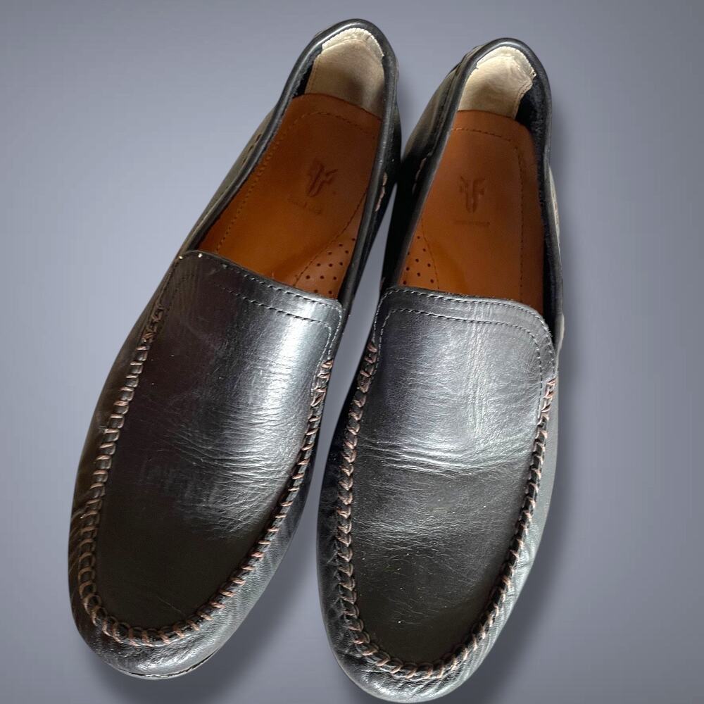 Men's Black Leather Slip-On Loafers - Picture 2 of 13